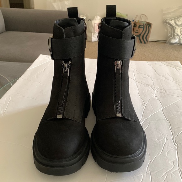 DKNY Combat Ankle Boots Size 7 M - Picture 16 of 16